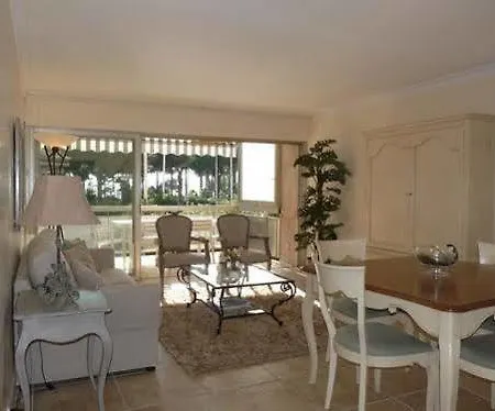 Apartman Le Piree