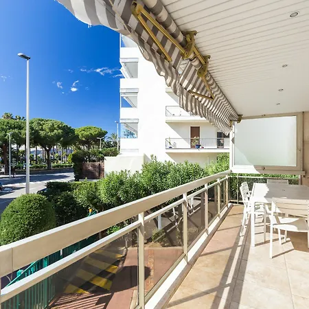 Apartman Le Piree *